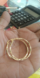 18K TWISTED LOOP BIG